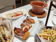 -楚山晓·湖北菜(武汉光谷K11店)