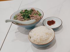 -犇逸·乐山跷脚牛肉·四川现炒(览海店)