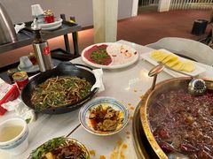 -二荆条·城市森林火锅旗舰店