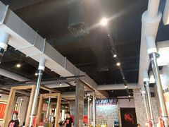 大堂-么肆烤肉·中式自助·烤肉大排档(街道口季佳PAI店)