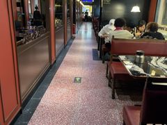 -新白鹿餐厅(百联中环店)