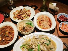 -肆海小川菜酒馆Wine Bistro (青年路店)