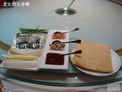 煎饼-鹊华居·地道鲁菜·海鲜·融合味(大明湖店)