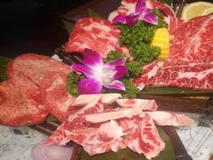 -明洞阿姨·韩式酱蟹烤肉·创意料理(三元桥店)