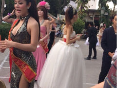 -金东尼人妖秀