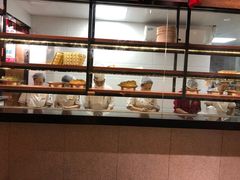 面包甜点陈列柜-东方饺子王(工农大路店)
