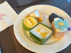 -飨食汇全日制餐厅·昆山皇冠假日酒店(九方店)
