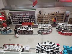 -云柏鞋业(十里堡店)