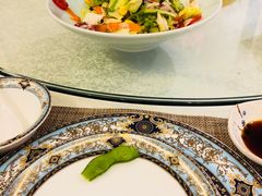 三文鱼沙拉-肆月河豚·新淮扬(金融街店)