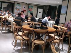 大堂-好兄弟郭巨海鲜(天一阁店)