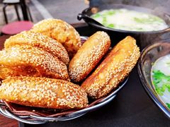 秘制烧饼-万红路羊汤烧饼店(将台路店)