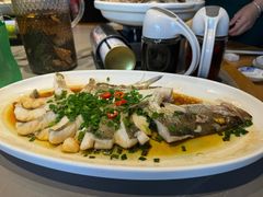 -头上红煨盐鸡·非遗院子餐厅