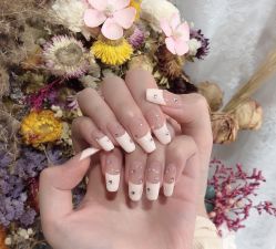 -兔猫ToMoreNails美甲美睫
