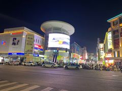 -黄兴南路步行商业街