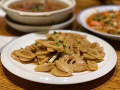 -阳光家常菜游客餐厅(千佛山店)