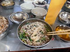 -正宗杨记普洱酸醋米线(总店)