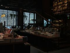 -半山书局(新世纪商城店)