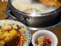 -阿婉贵州苗家酸汤鱼(梅林店)