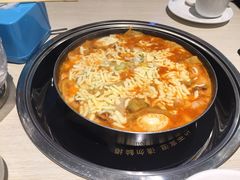 -三清洞摩西韩式年糕火锅(威高广场店)