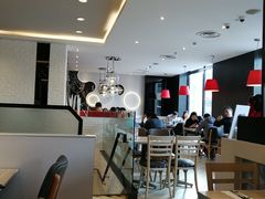 -必胜客(证大大拇指店)