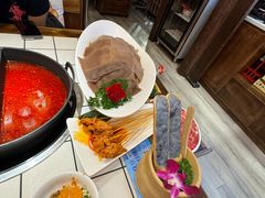 -热火朝天鲜切牛肉火锅(南强街巷店)