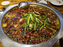 -乡土特色.冷锅鱼.牦牛肉汤锅