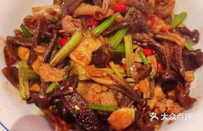 Pork and Deer Mushroom Stew