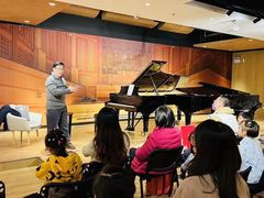 -柏斯音乐艺术中心·钢琴·吉他(上音店)