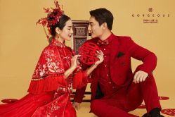 -雪中彩影婚纱摄影·微光艺术中心