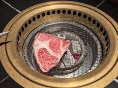 -山川小町·极番烧肉(新地假日广场店)