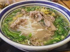 -云阿蛮云南生烫牛肉米线(奉贤路店)