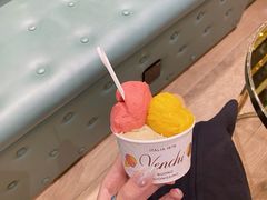 开心果口味冰淇淋-VENCHI 闻绮(北京国贸商城店)