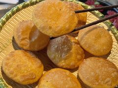 -茅草房·河畔园林火锅