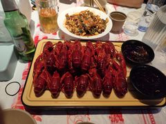 -肥肥虾庄·金牌油焖大虾(汉街SKP店)