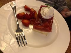 草莓蛋糕-宝莱纳餐厅(滨江店)