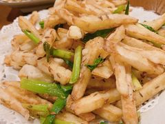 -万里闯关东铁锅炖菜馆(高新旗舰店)