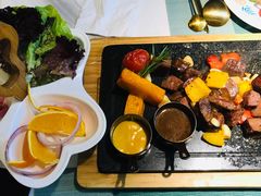 -蜜桃花开·中西融合菜E&W(南长街店)