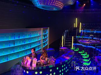 关于“过气”的唱作歌手NoVA的故事，因为没什么名气