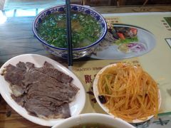 -陇上全荟兰州传统牛肉面(延吉路店)