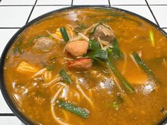 -肥汁米蘭香港米线(长宁来福士店)