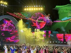 -北戴河碧螺塔海上酒吧公园