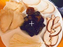 -有料儿铜锅(白堤路店)