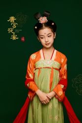 点击看大图 -亲亲宝贝艾尔莎亲子摄影会馆(中华路店)