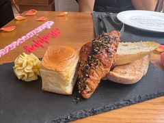 -Mark&Mars Restaurant