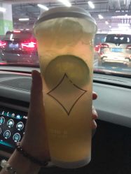 皇牌柠檬绿-桃桃屿·潮牌酷银(世纪荟店)