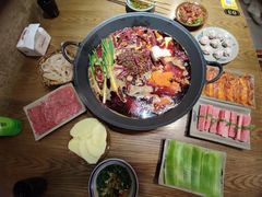 -周幺妹重庆老火锅(银泰城总店)