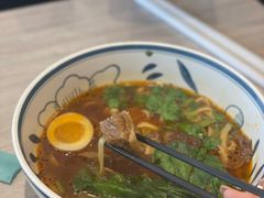 大大半筋半肉牛肉面-康师傅私房牛肉面(马泉营奥莱店)