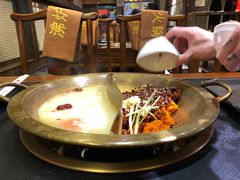 -沸炉重庆老火锅(军事博物馆店)