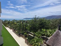 -亚龙湾喜来登·美景台大堂吧