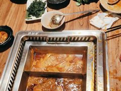 -吴氏老牌坊云南鱼豆花火锅店(通江街店)
